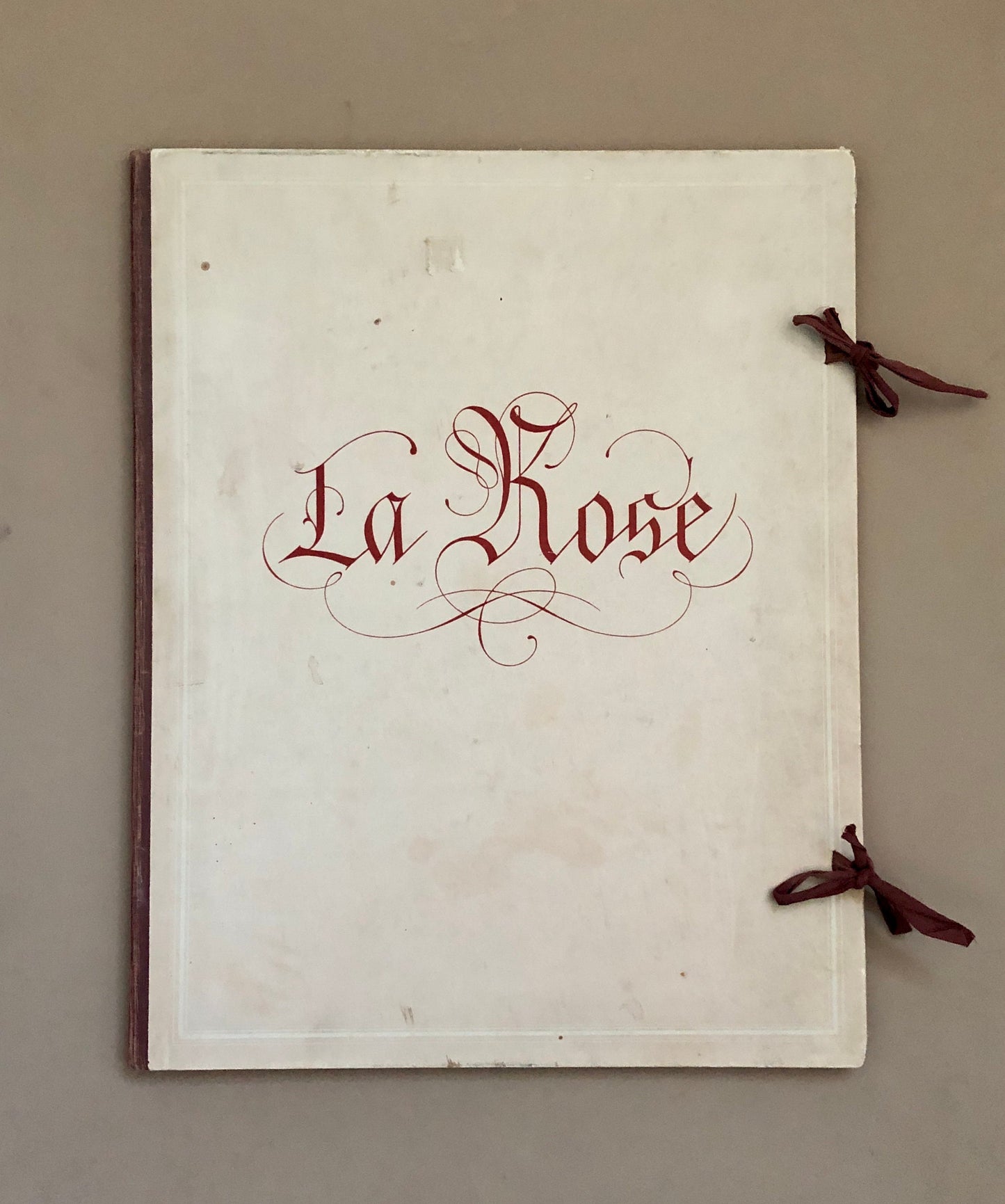 Ten Limited Edition Rose Prints from Choix Des Plus Belle Roses by P.-J. Redouté. Published in 1938. Excellent condition. Size: 41 x 32 ms.