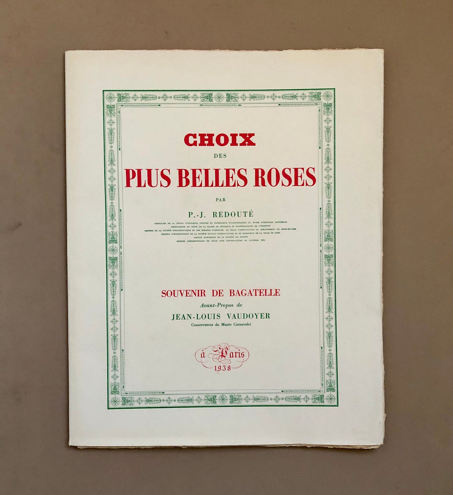 Ten Limited Edition Rose Prints from Choix Des Plus Belle Roses by P.-J. Redouté. Published in 1938. Excellent condition. Size: 41 x 32 ms.