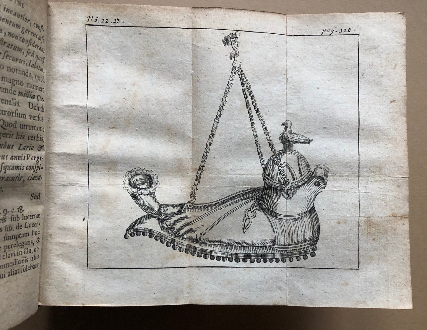 De Calceo Antiquo by B. Balduninus. An Ancient Book About Shoes. With 20 engravings. Size: 14.5 x 8 cms.