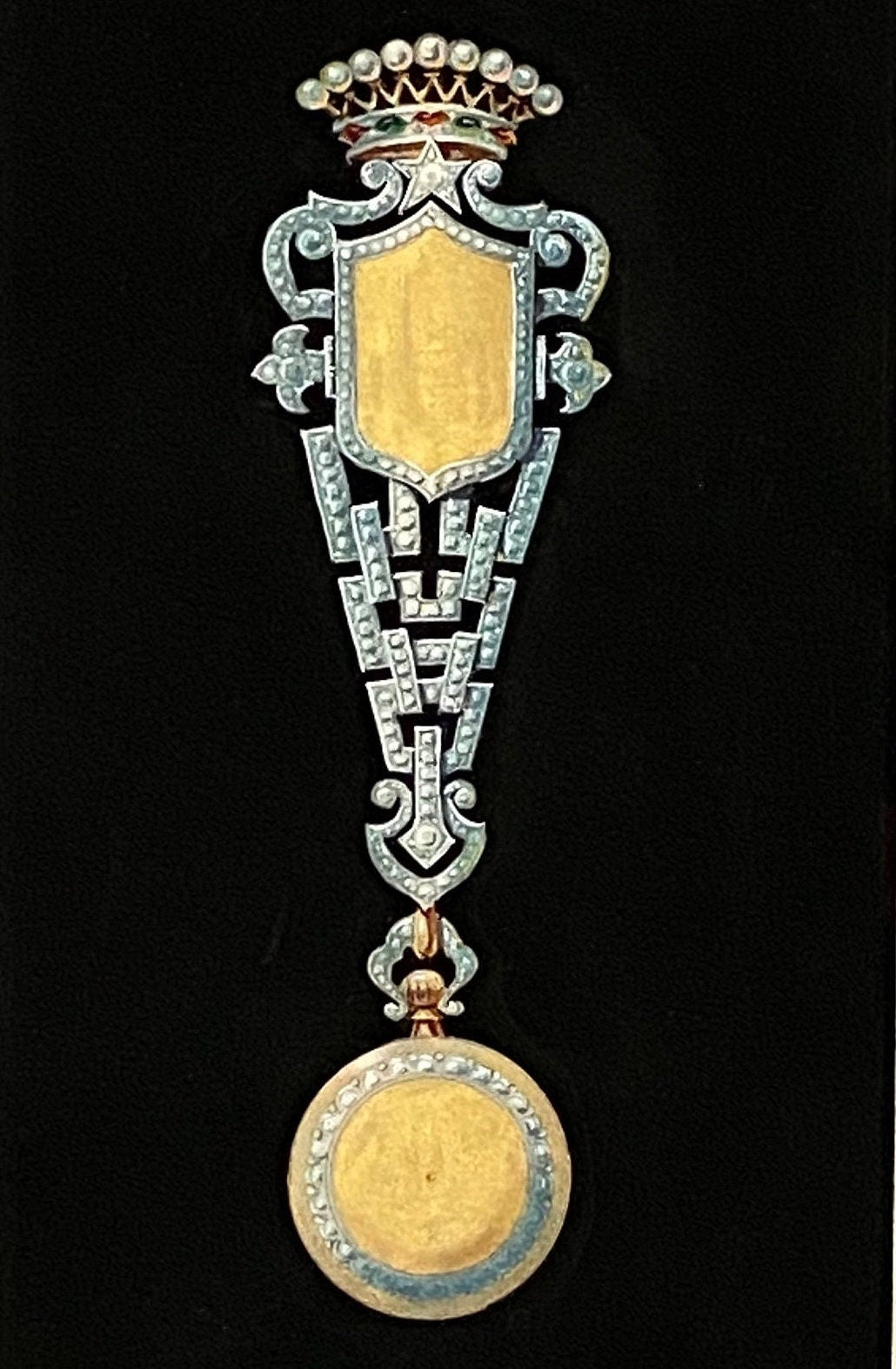 An Original Antique Hand Painted Design For a Brooch or Pendant. Circa 1920s. Size: 23.5 x 31.5 cms.