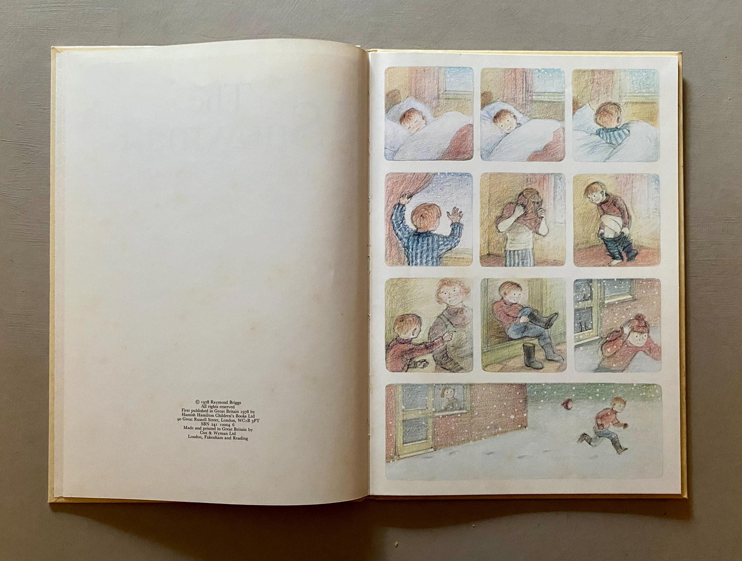 The Snowman. Written and illustrated by Raymond Briggs. 1978. A First Edition. Size: 30.5 x 21.5 cms.