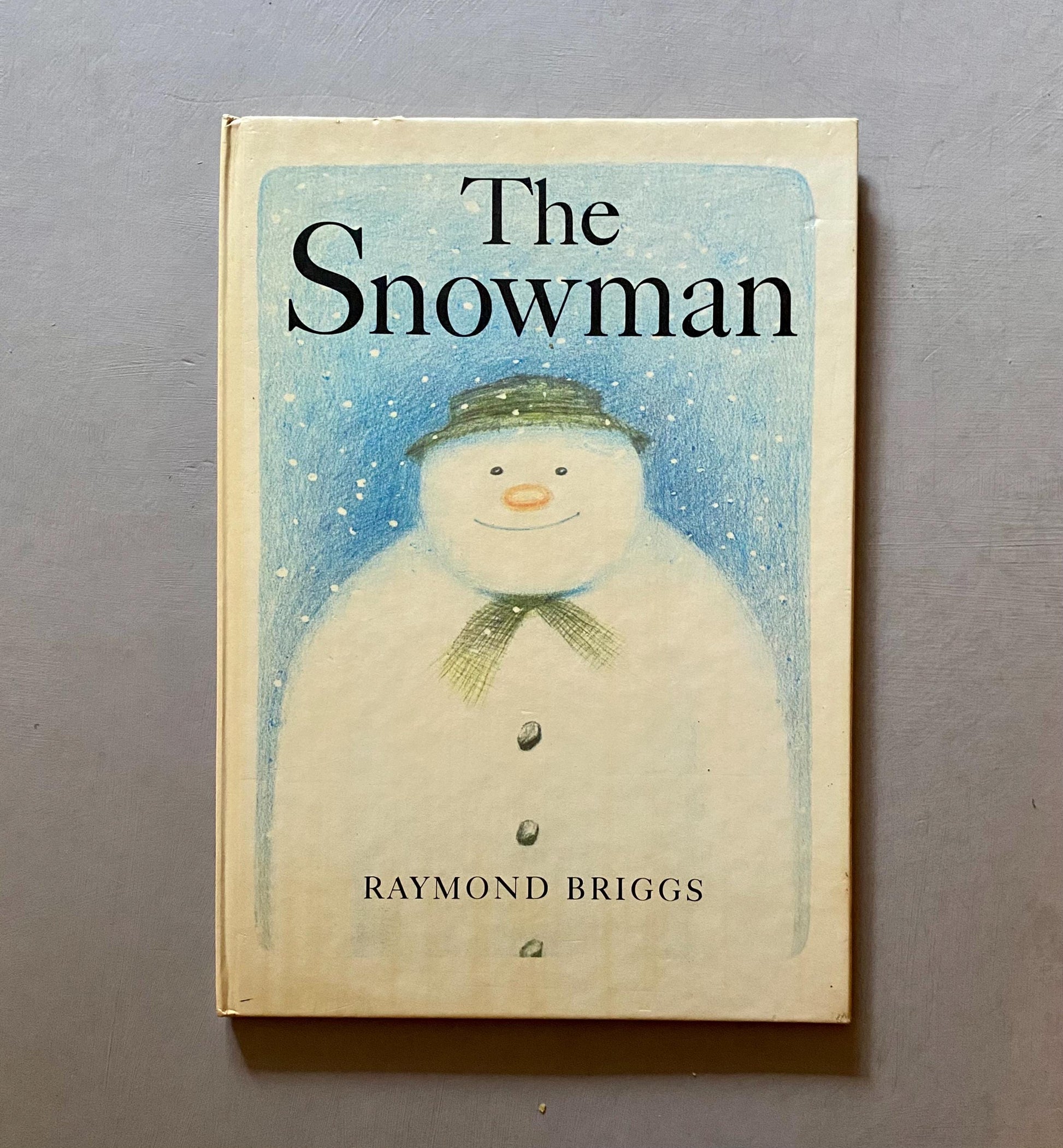 The Snowman. Written and illustrated by Raymond Briggs. 1978. A First Edition. Size: 30.5 x 21.5 cms.