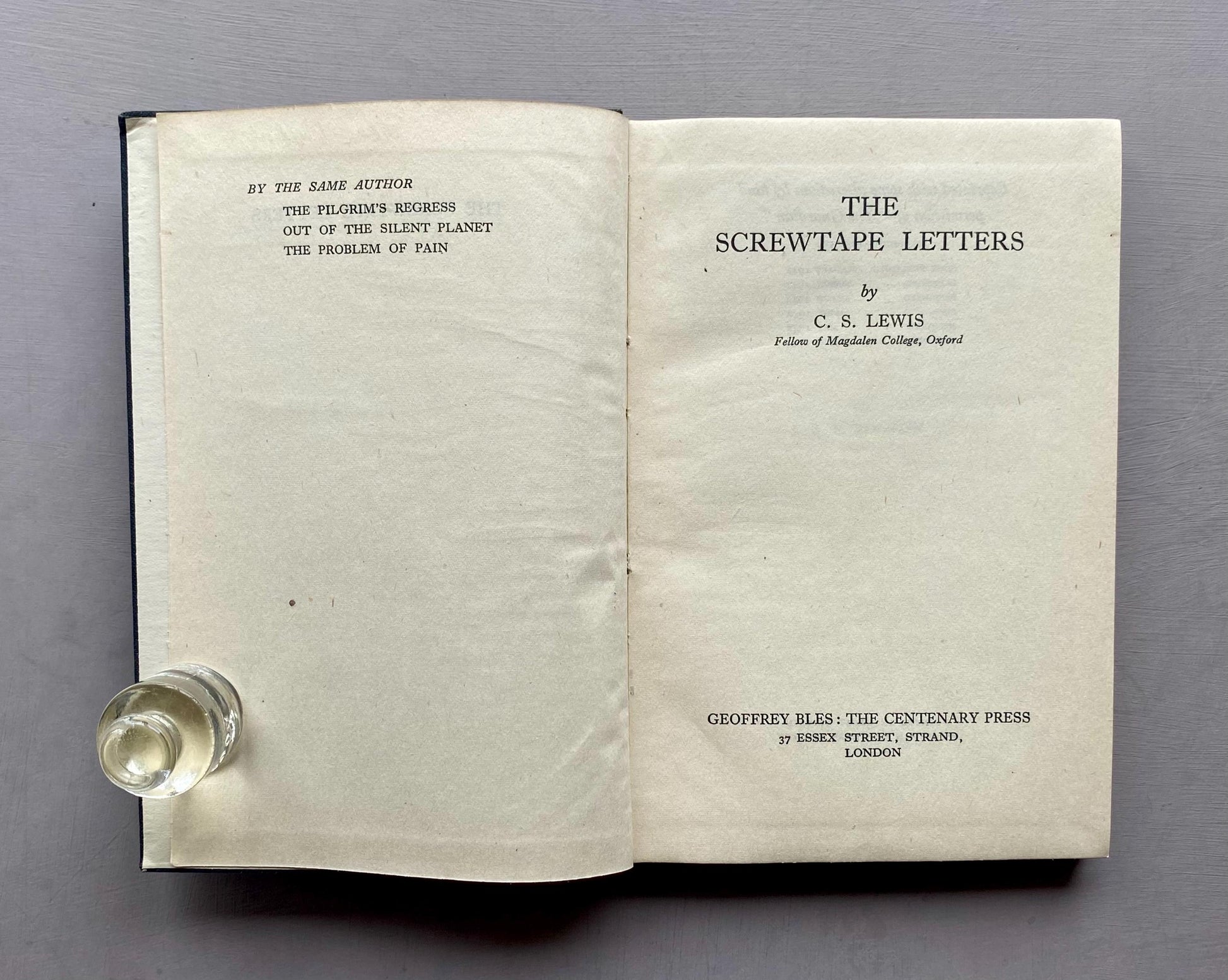 The Princess. A Medley. By Alfred Lord Tennyson. A Tiny Book Published by Collins Clear-Type Press